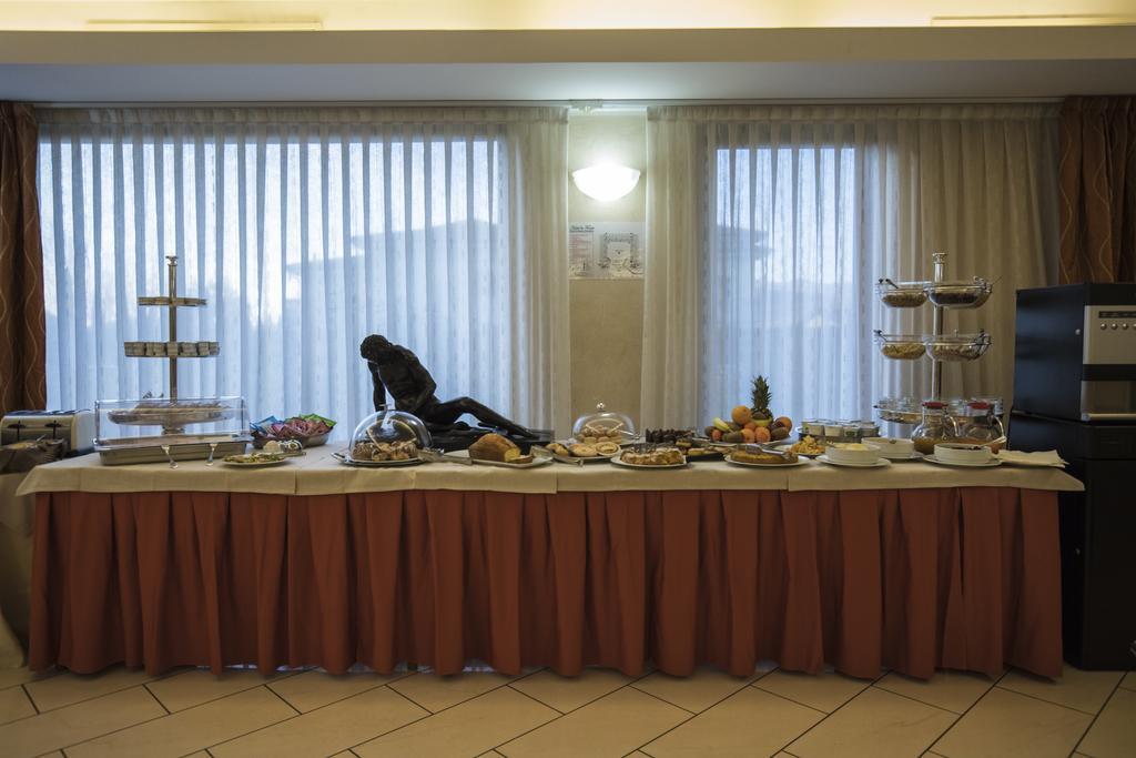 La Fonte Hotel Ome Luaran gambar