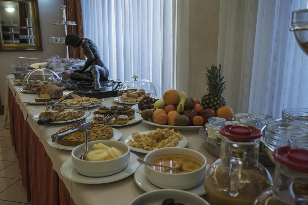 La Fonte Hotel Ome Luaran gambar